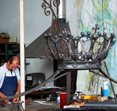 Production of the wrought iron decorations