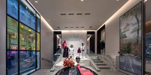 interno dello store canada goose di milano